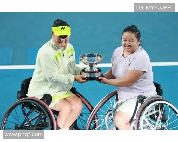 张帅遭苦主双杀2025单打之旅完毕，网友：姐姐双打有望带来惊喜